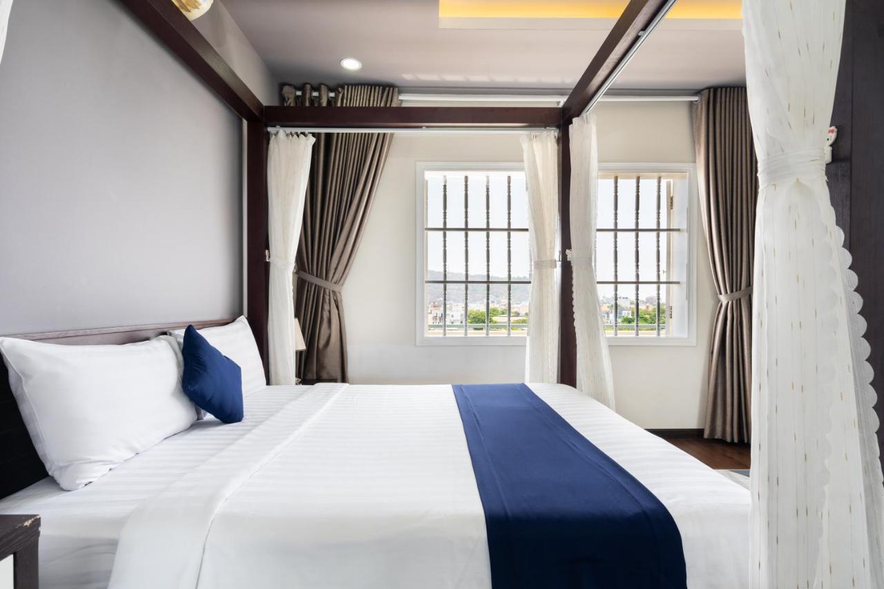 Joi Hospitality -