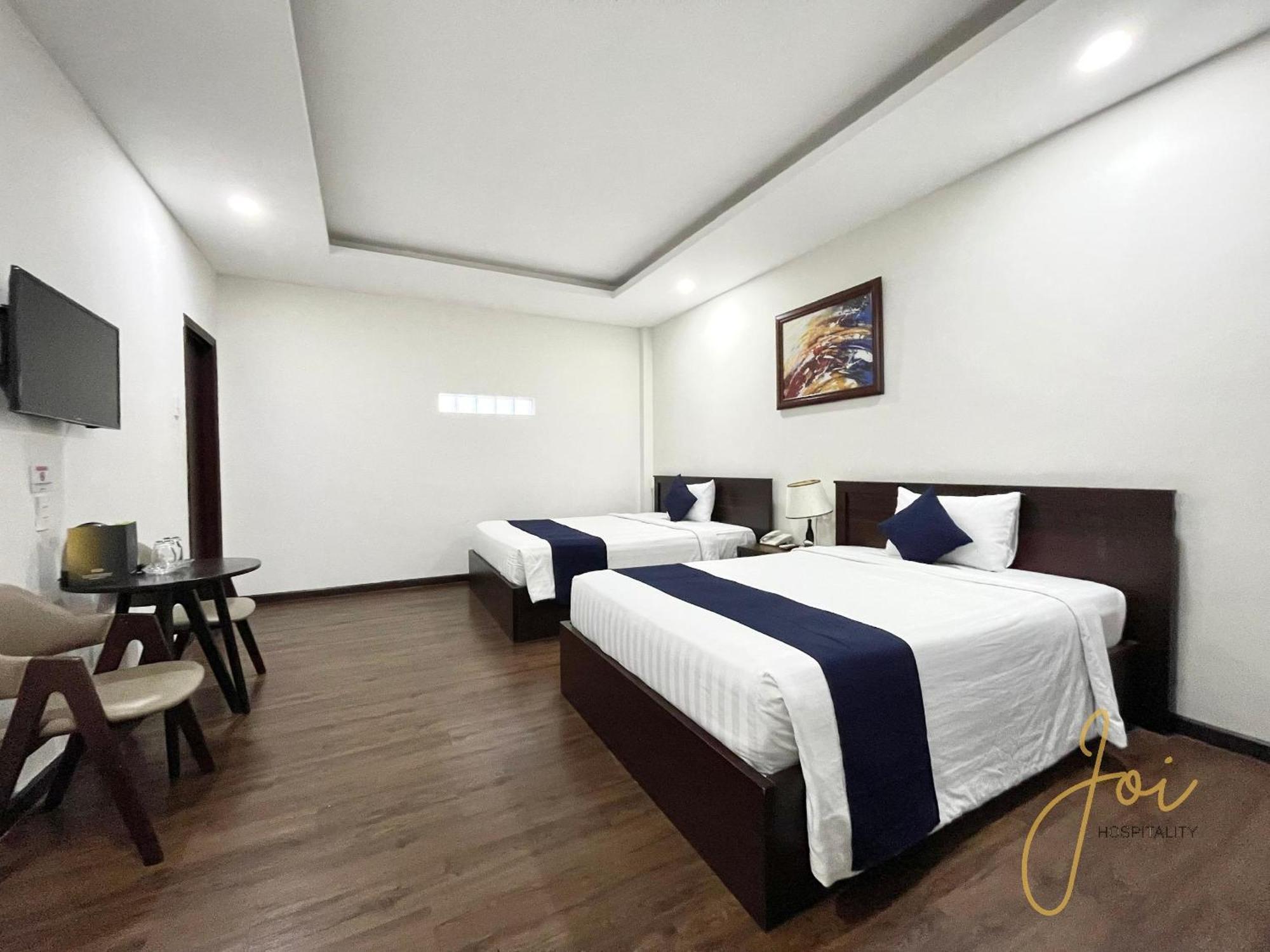Joi Hospitality - होटल